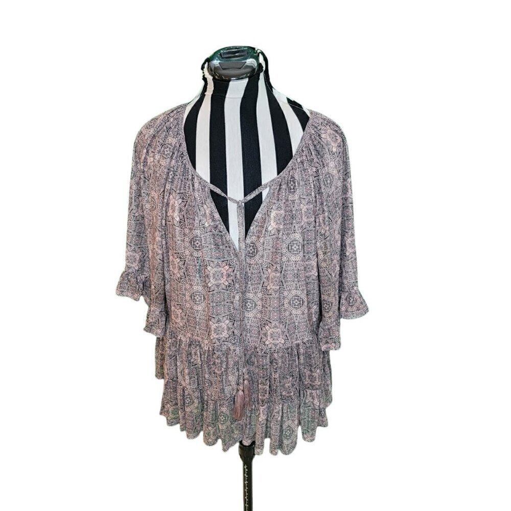 Buckle Daytrip Ruffle Medallion Top women's M